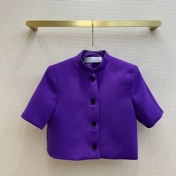 Весной и летом новое фиолетовое пальто с коротким рукавом и пуговицами, маленький воротник-стойка, полный модного и дорогого фиолетового
